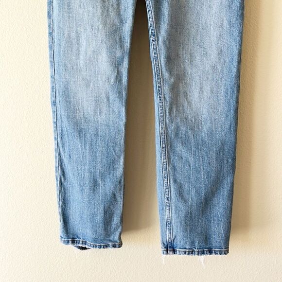 Abercrombie and Fitch The Ultra High Rise Ankle Length Straight Jeans - Picture 3 of 8